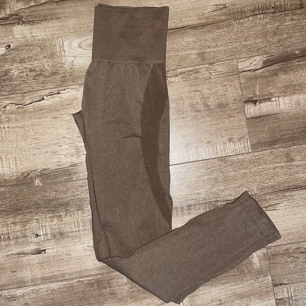 MOCHA NVGTN CONTOUR LEGGINGS